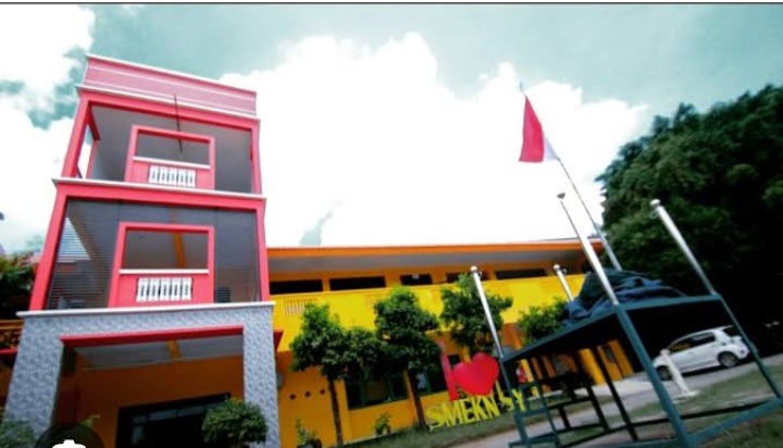 Pungli Dan Dugaan Mark Up Anggaran Mamin Rapat Di SMKN 1 Sidayu Disorot,Pihak Sekolah Mengaku Itu Hal Wajar