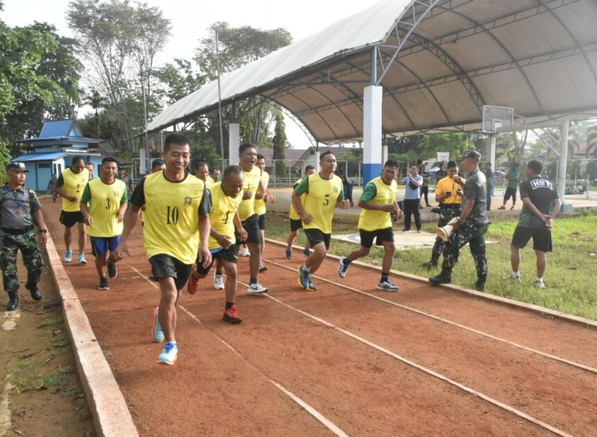 Kodim 1002/HST Gelar Tes Kesegaran Jasmani di Lapangan Pelajar Barabai