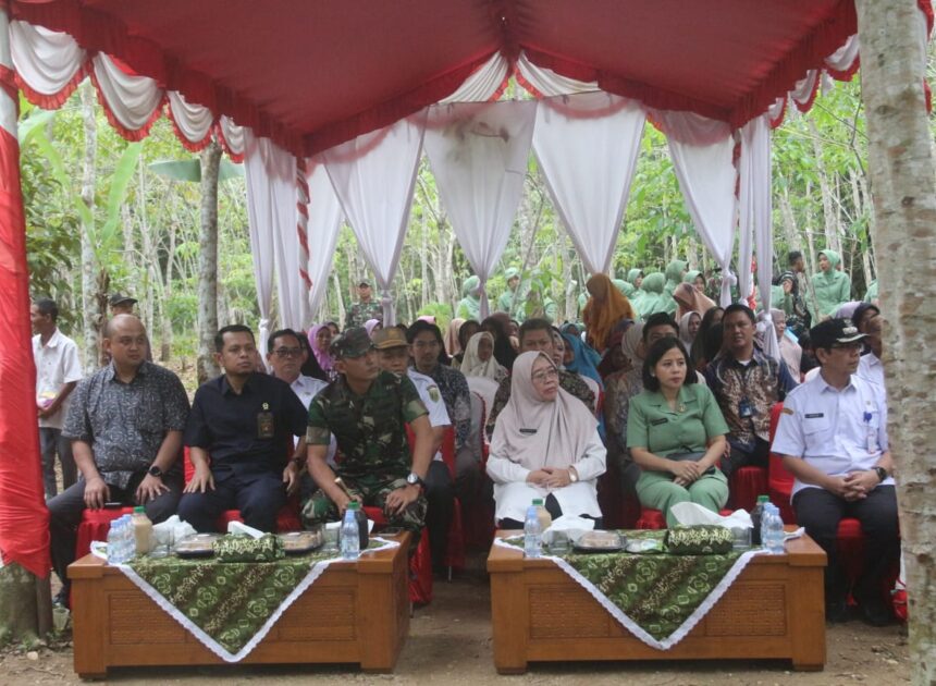 Sekda Tabalong Resmikan Jembatan Perintis Garuda, Wujud Sinergi TNI dan Pemerintah Untuk Rakyat