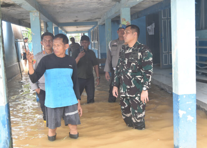 Dandim 1002/HST dan Kapolres HST Imbau Warga Tidak Panik Hadapi Banjir