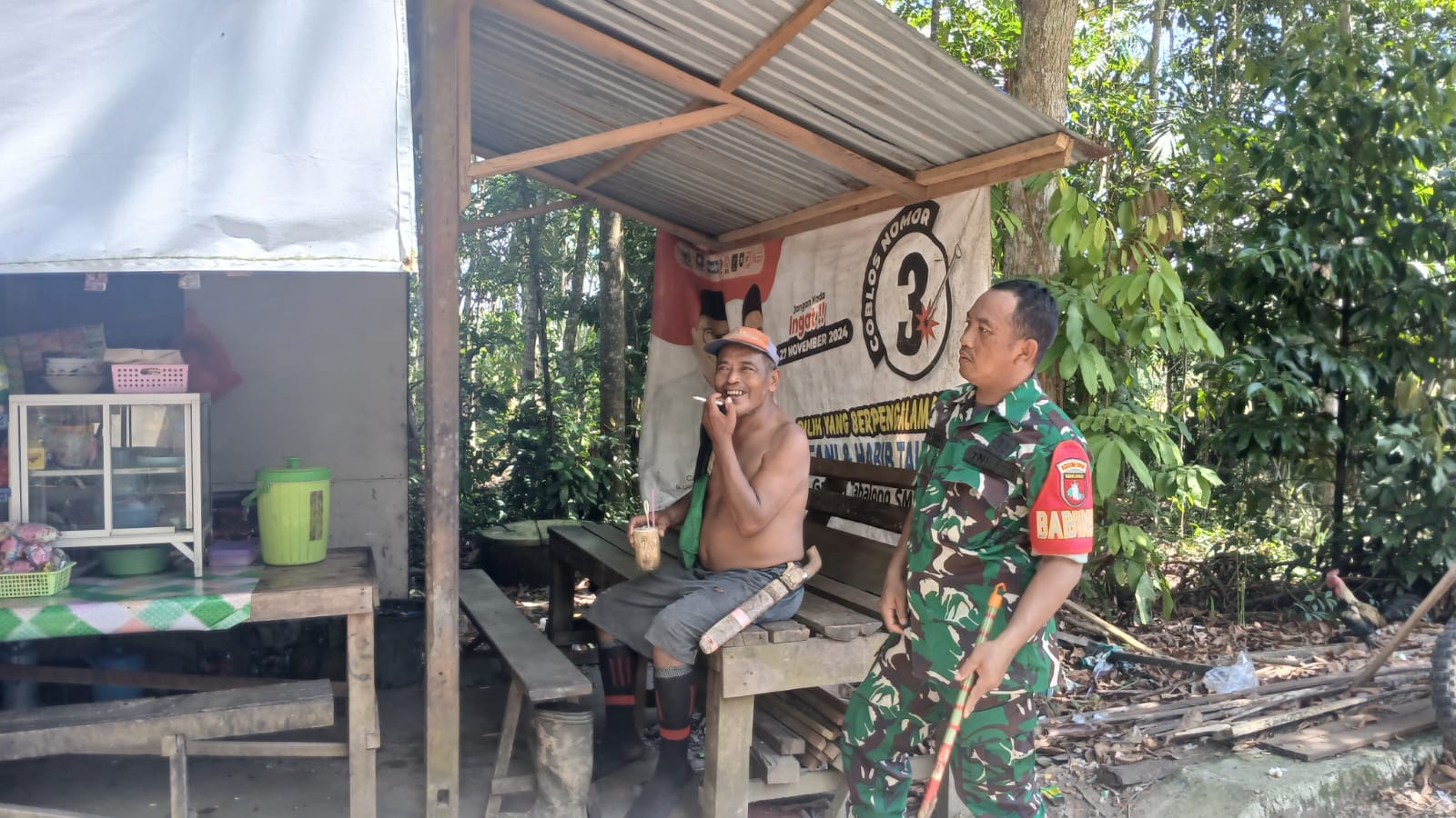 Hangat dan Humanis, Babinsa Koramil 1008-05/Kelua-Muara Harus Pererat Silaturahmi dengan Warga
