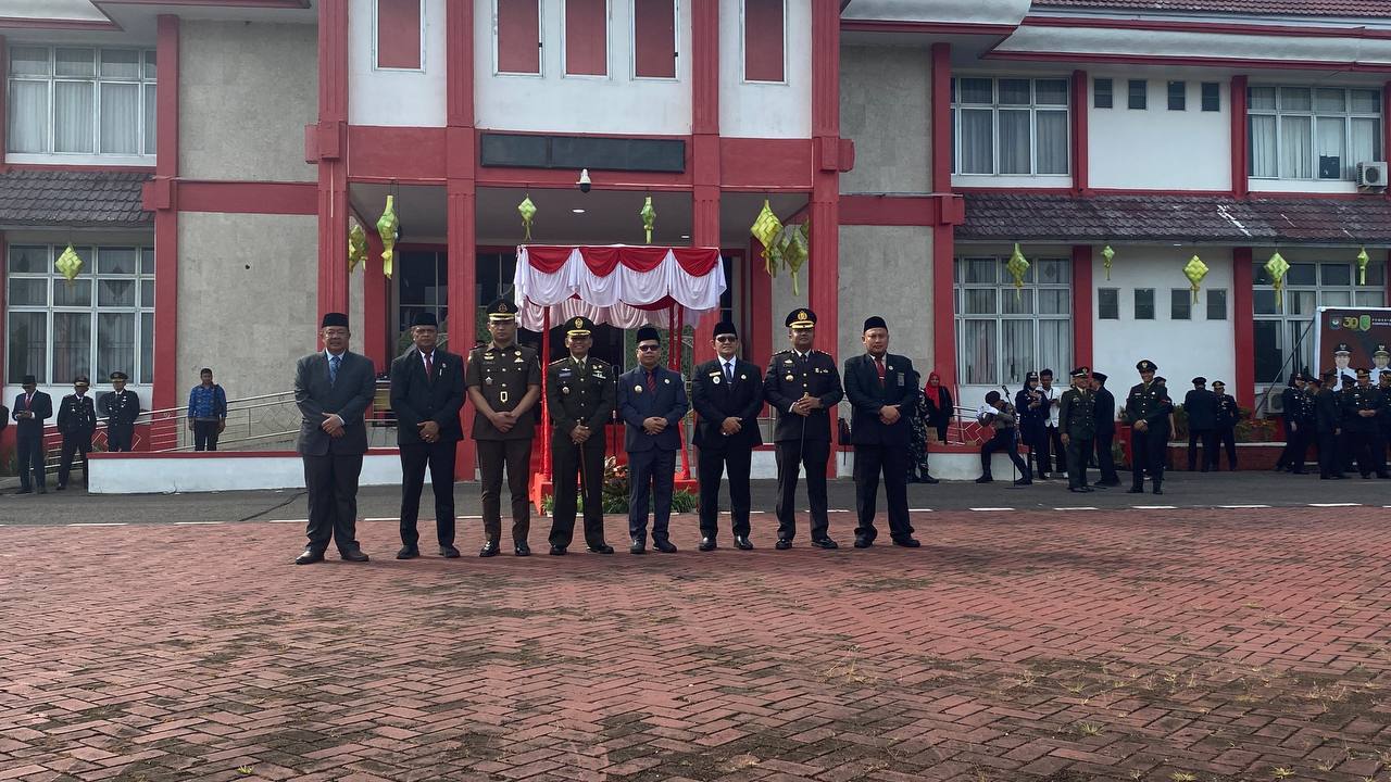 Dandim 1208/Sambas Menjadi Inspektur Upacara Pada Peringatan Hari Lahir Pancasila Tahun 2026