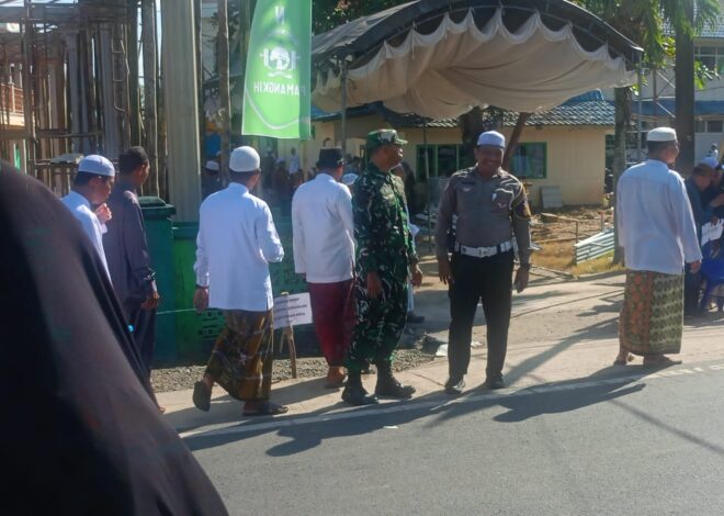 Anggota Koramil 1002-08/Labuan Amas Utara Amankan Pelaksanaan Haul KH. Mahfuz Amin di Ponpes Ibnul Amin Pemangkih